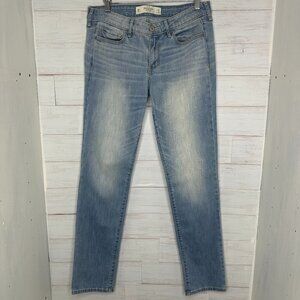 Abercrombie & Fitch Womens Straight Leg Jeans Size 6 Light Wash 5 Pocket